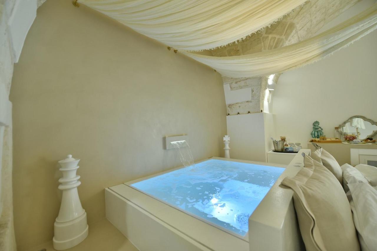 Eurydice Suite With Infinity Jacuzzi Ostuni Eksteriør billede