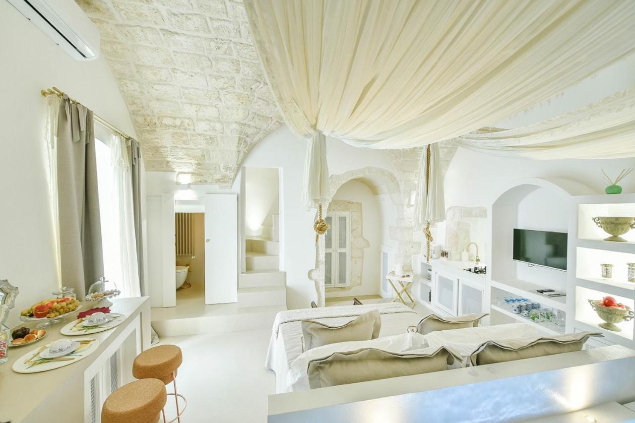 Eurydice Suite With Infinity Jacuzzi Ostuni Eksteriør billede